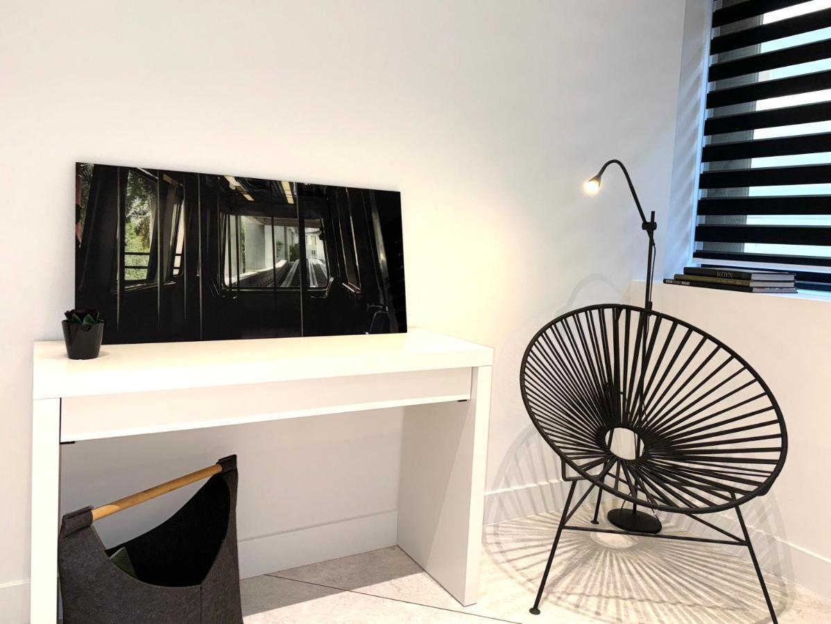 Stylish Superior Bedroom In Kolonaki Apartment *