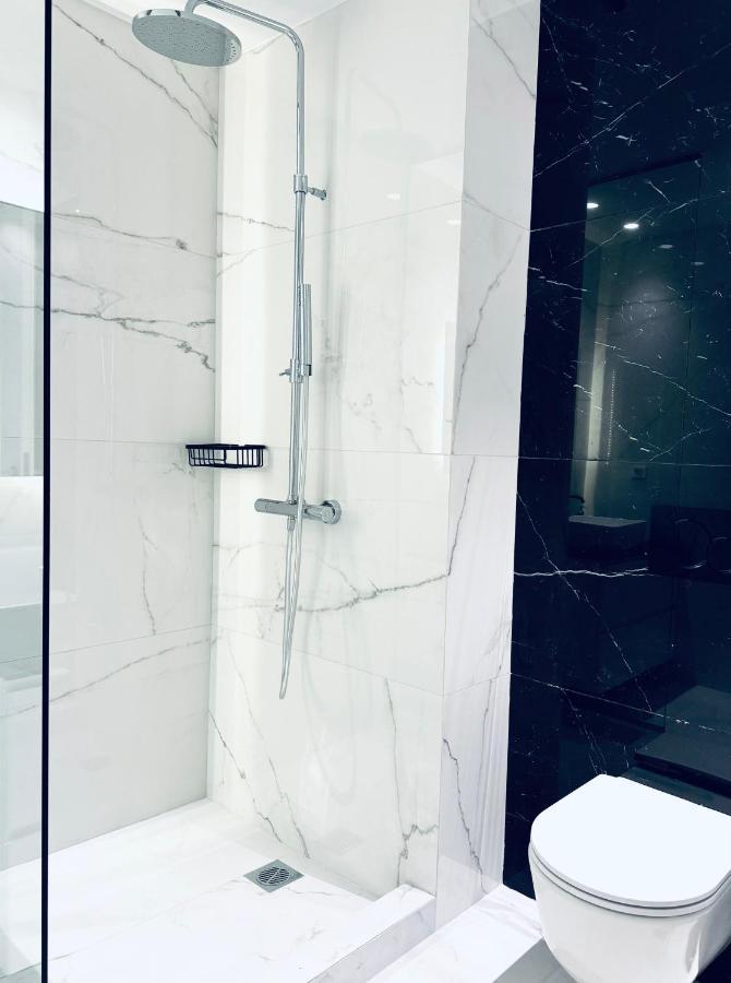 Stylish Superior Bedroom In Kolonaki Apartment